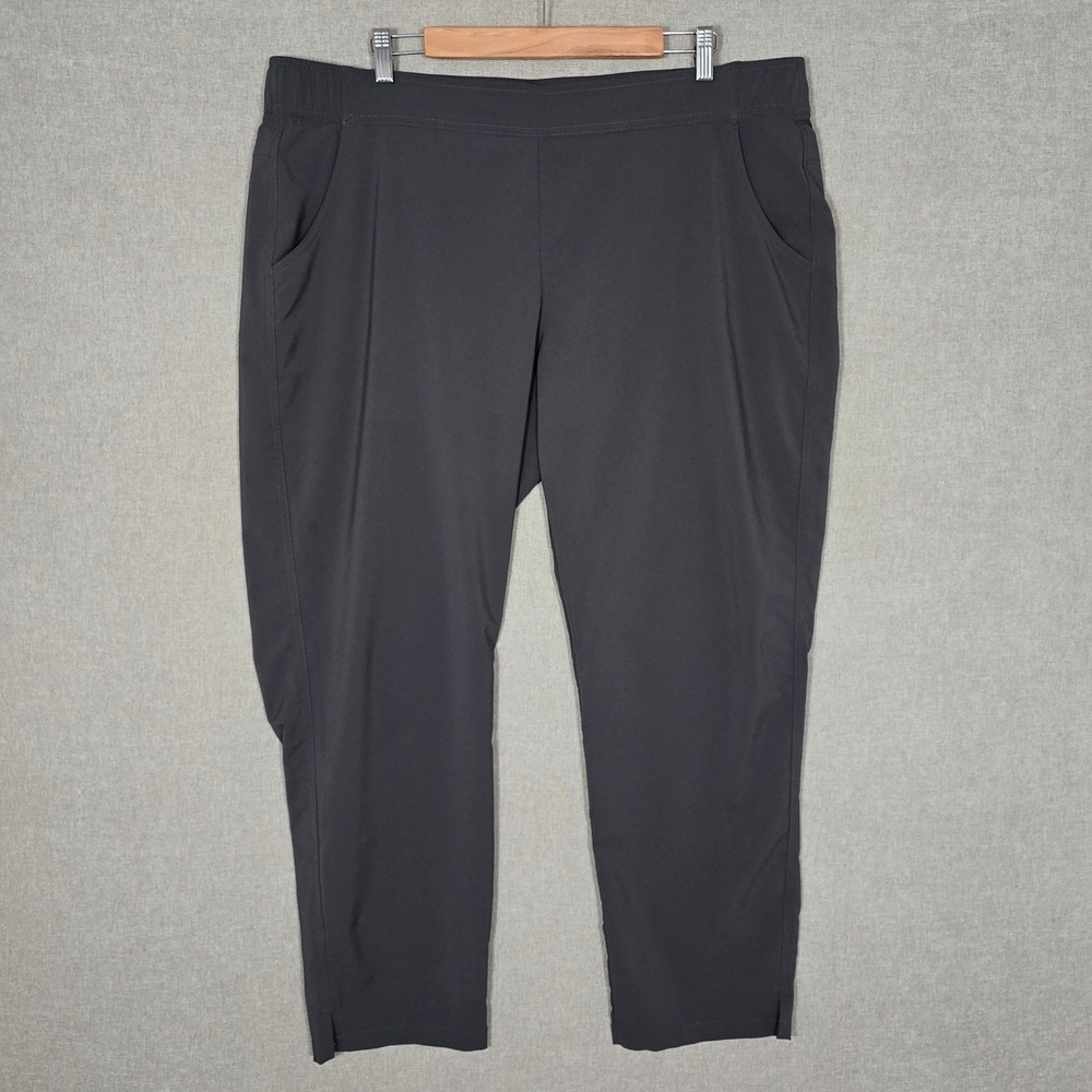 Eddie Bauer Women's Carbon Grey Traveler Performance Crop Pants XL
